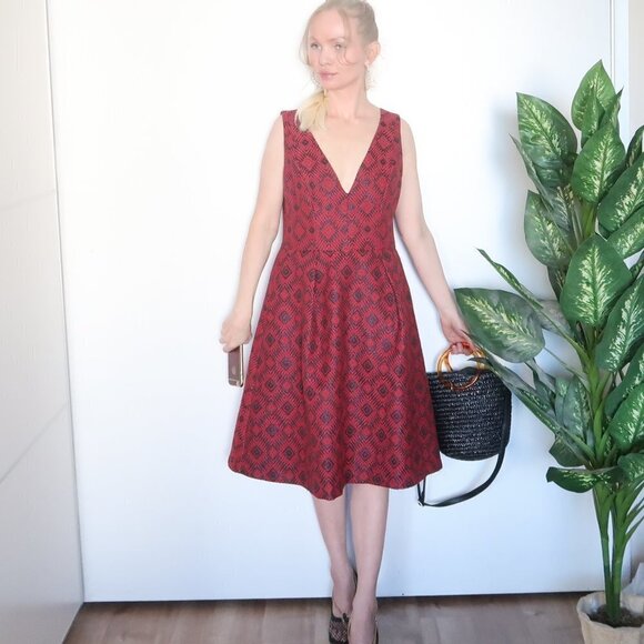 Anthropologie Hutch Red & Black Tweed V-neck Sleeveless Flare Midi Dress Size 8 - Picture 12 of 12